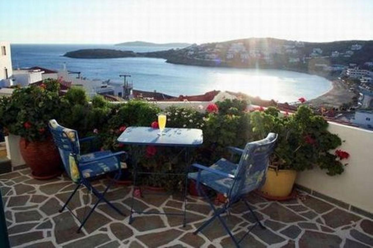 Meltemi Aparthotel Batsi  Exterior photo