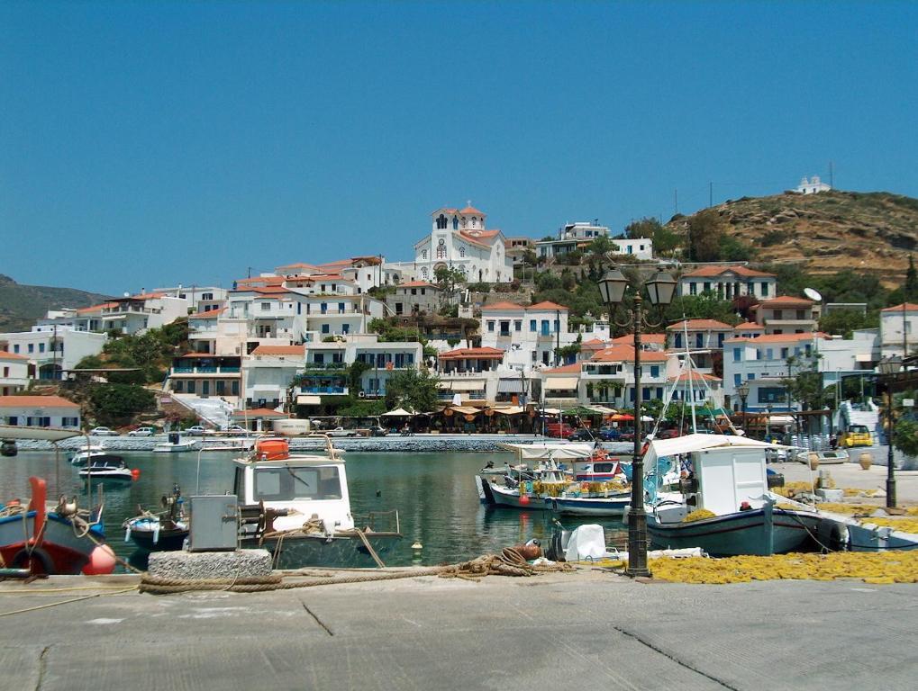 Meltemi Aparthotel Batsi  Exterior photo