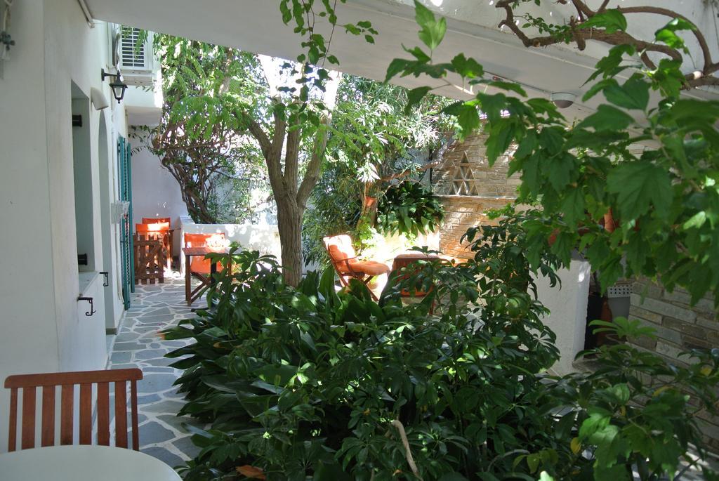 Meltemi Aparthotel Batsi  Exterior photo
