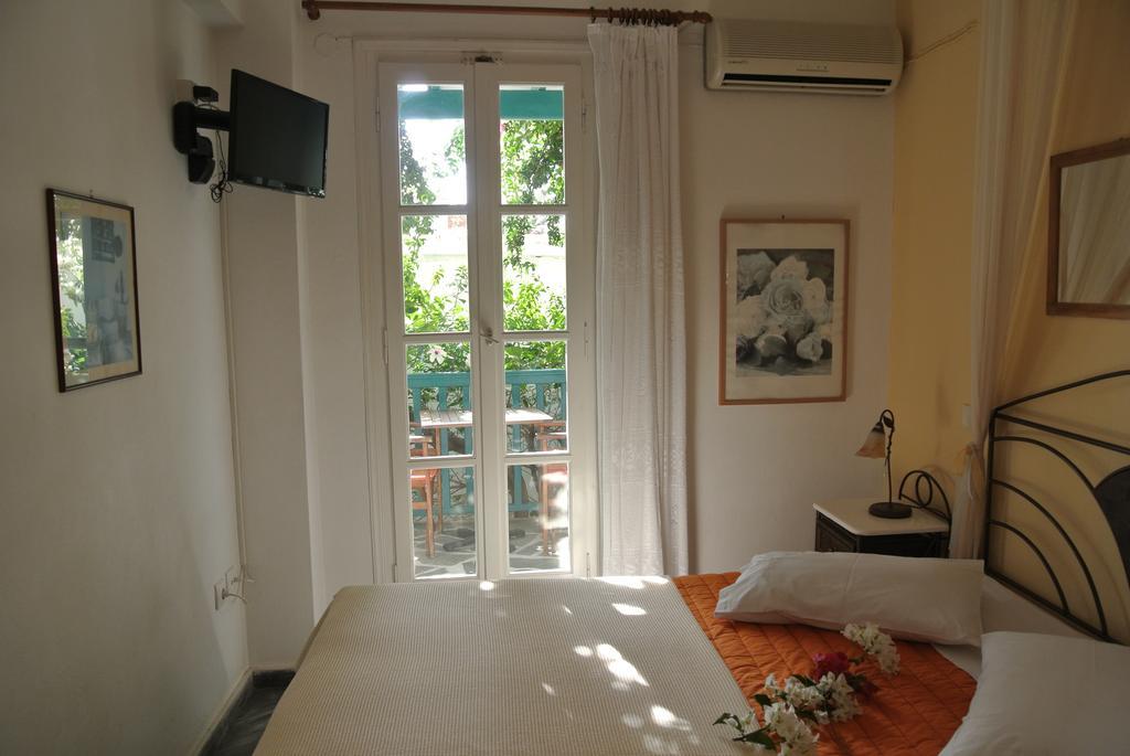 Meltemi Aparthotel Batsi  Exterior photo
